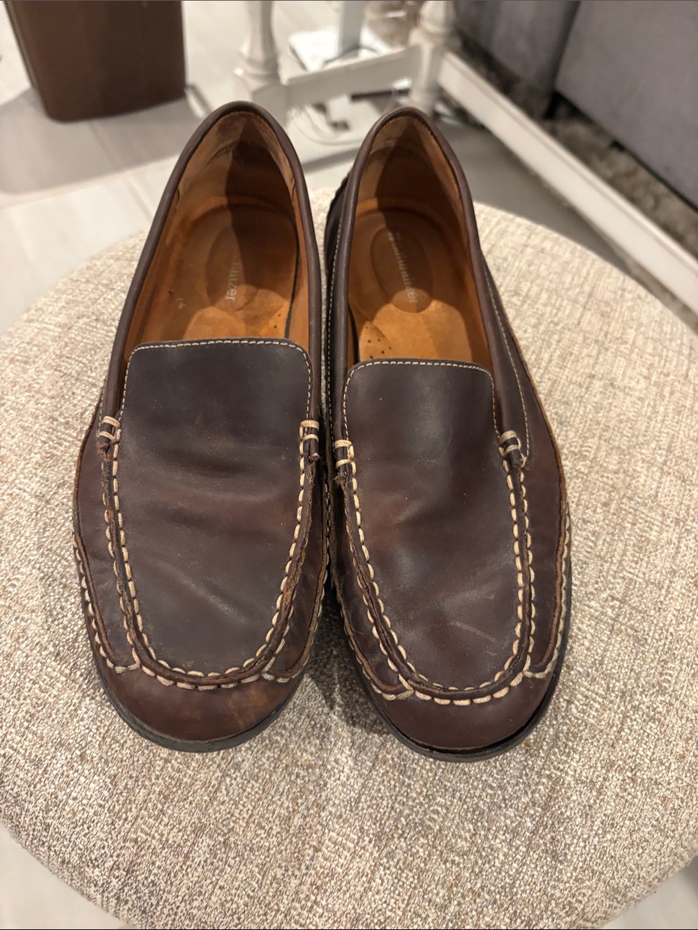 Naturalizer women’s  Dark Brown Leather Slip-On Loafers